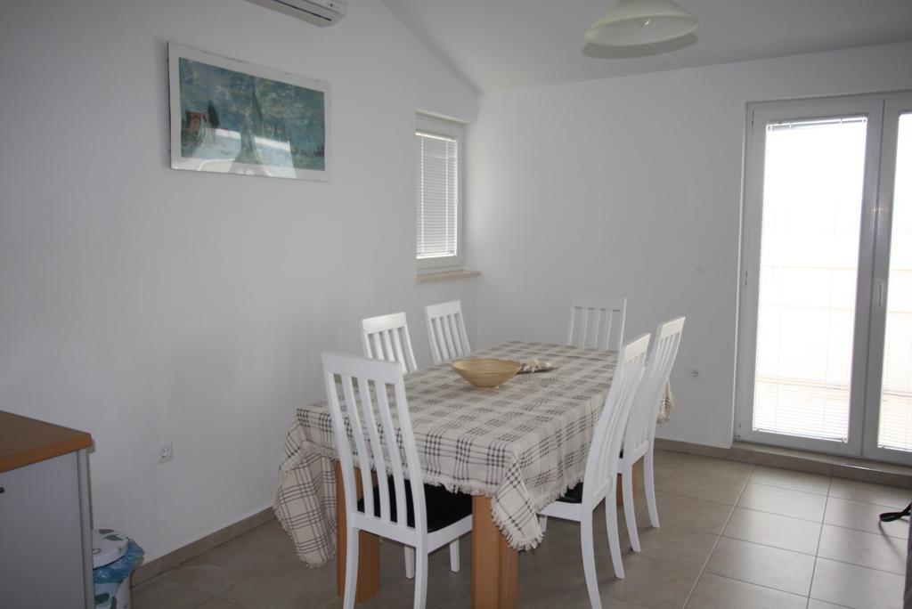 Mimice Bay Apartments Exterior photo