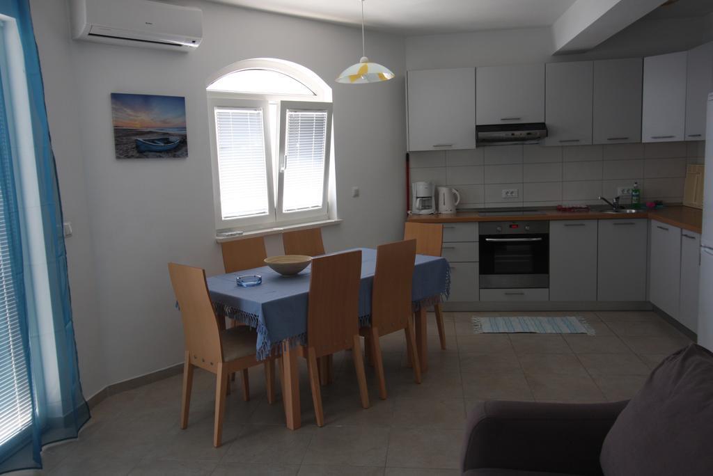 Mimice Bay Apartments Exterior photo